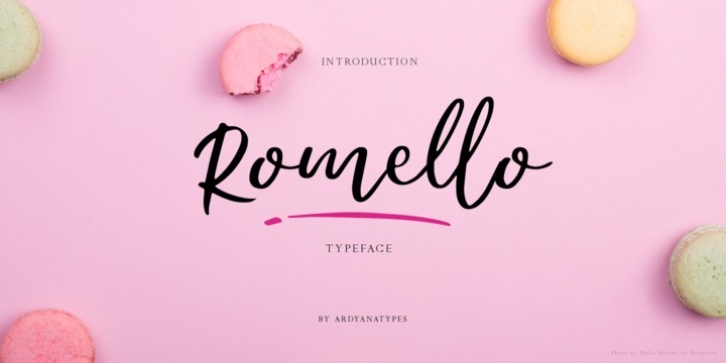 Romello font preview